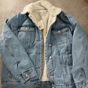 Oversized Denim bomber with shearling collar